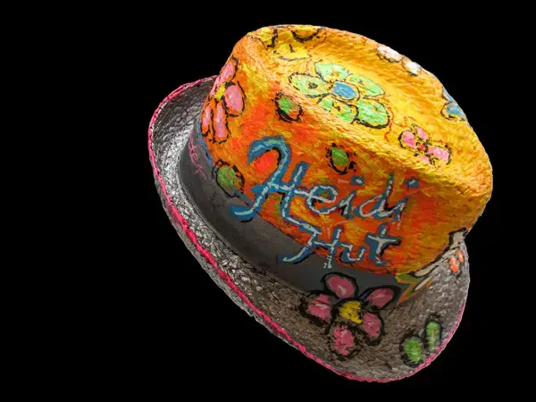 HEIDI HUT detail 1